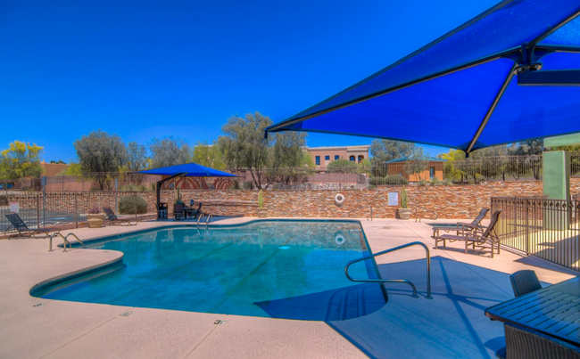 Building Photo - Golden Ridge at RiverWalk