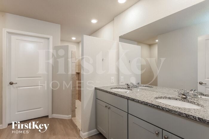 Building Photo - 4527 Meadowland Pl