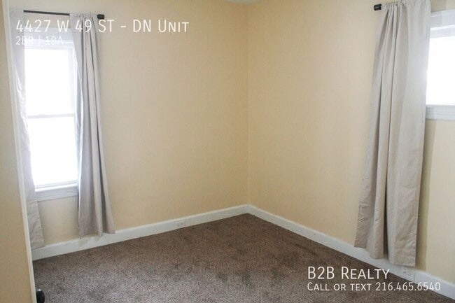 Building Photo - 4427 W 49th St