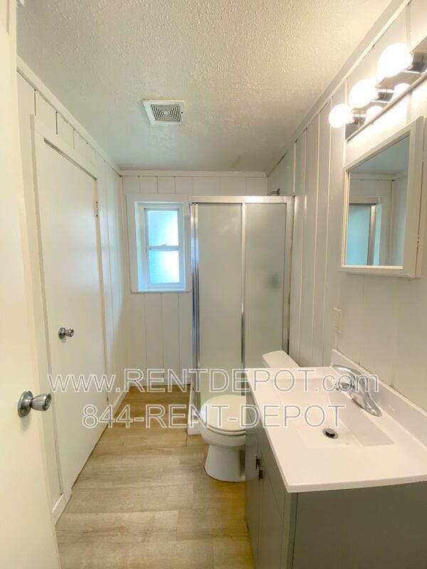 Building Photo - 1102 Washington Ave