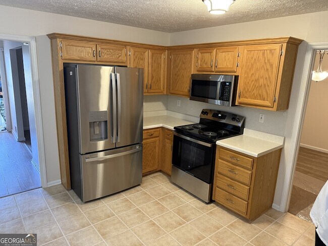 Building Photo - 228 Solomon Dr