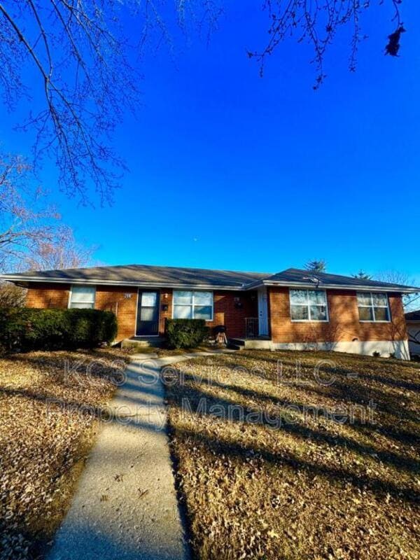 Building Photo - 208 SW 6 St