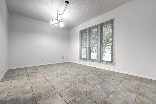 Building Photo - 11305 Pradera Dr