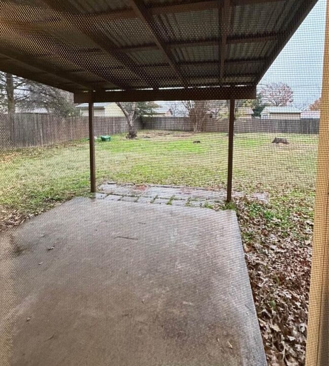 Building Photo - 217 Rhoades St