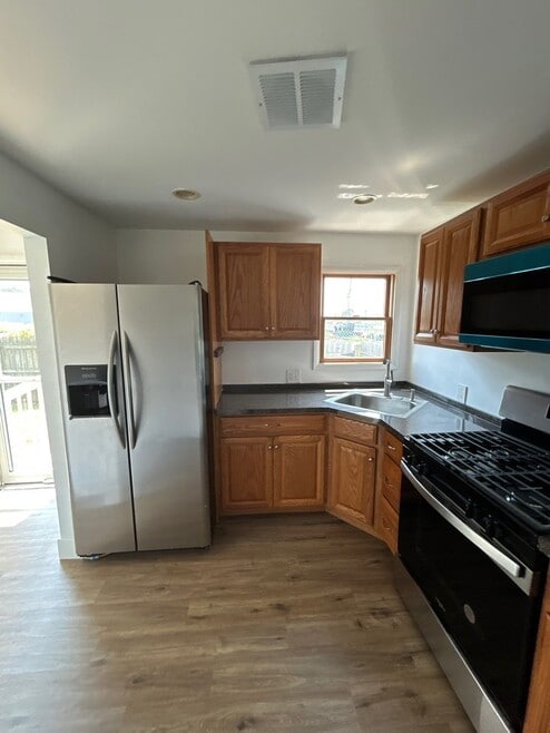 Building Photo - 6696 Washington Ave