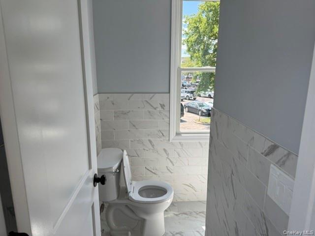 Building Photo - 1012-12 NY-25A