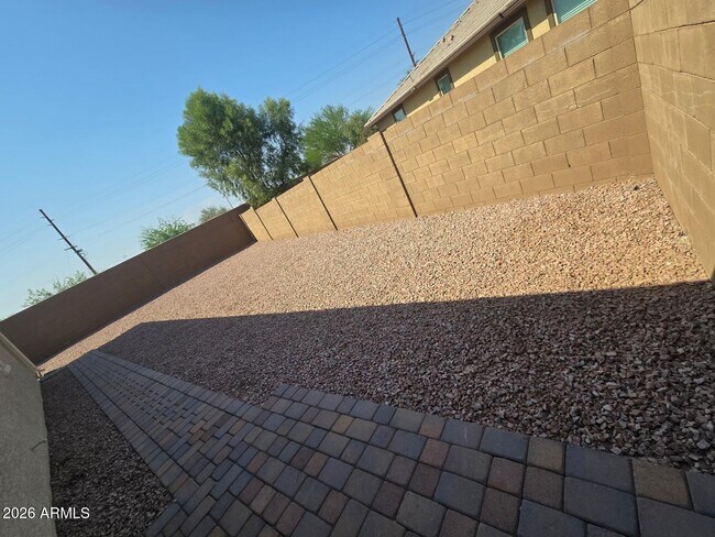Building Photo - 5962 N 90th Dr