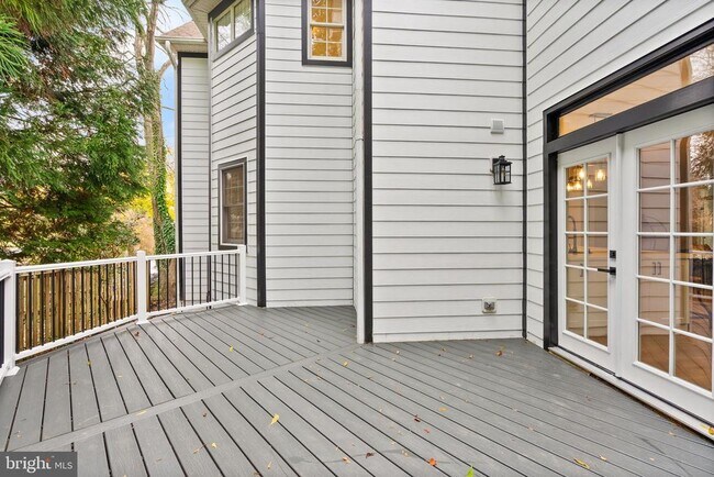 Building Photo - 3336 Jones Bridge Ct