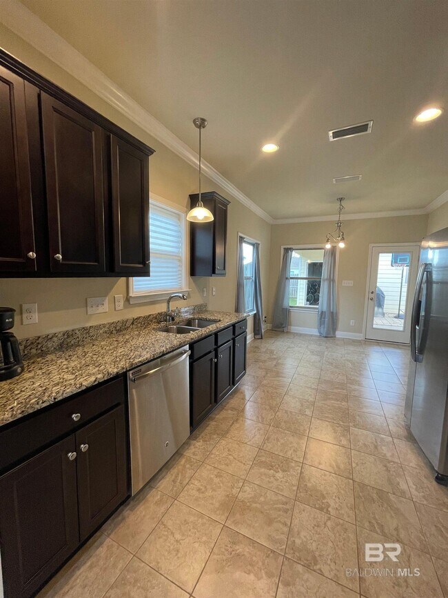 Building Photo - 9944 Cumbria Drive