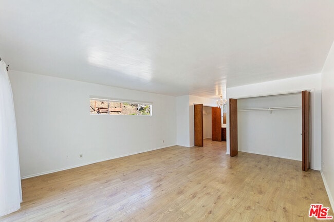 Building Photo - 31617 Broad Beach Rd