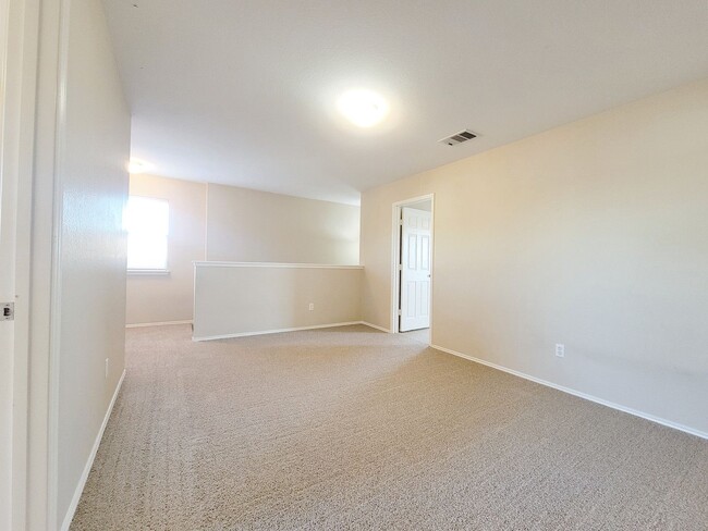 Building Photo - 1007 Ranchero Rd