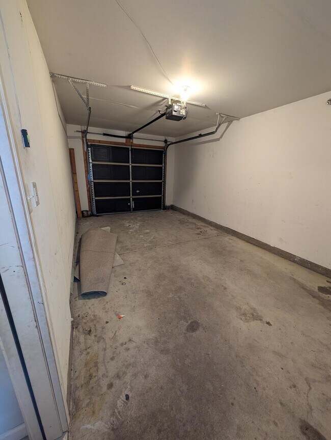 Building Photo - 849 Brandon Ave