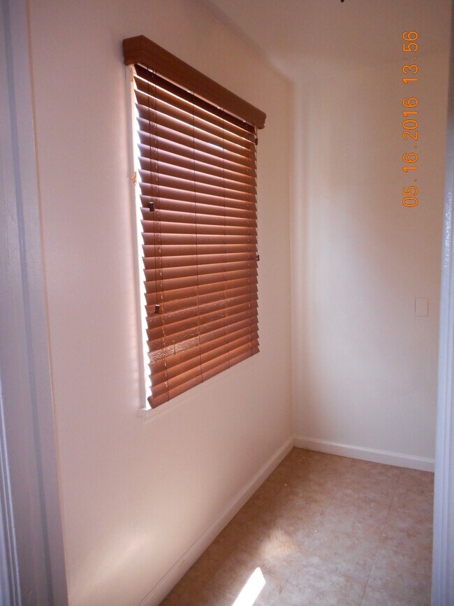 Building Photo - 1111WA