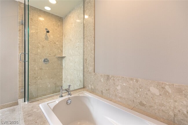 Building Photo - 4575 Dean Martin Dr