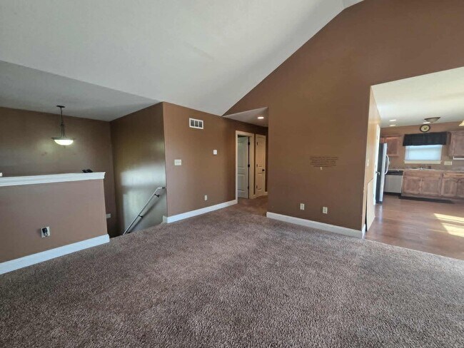 Building Photo - Spacious Home for Rent!