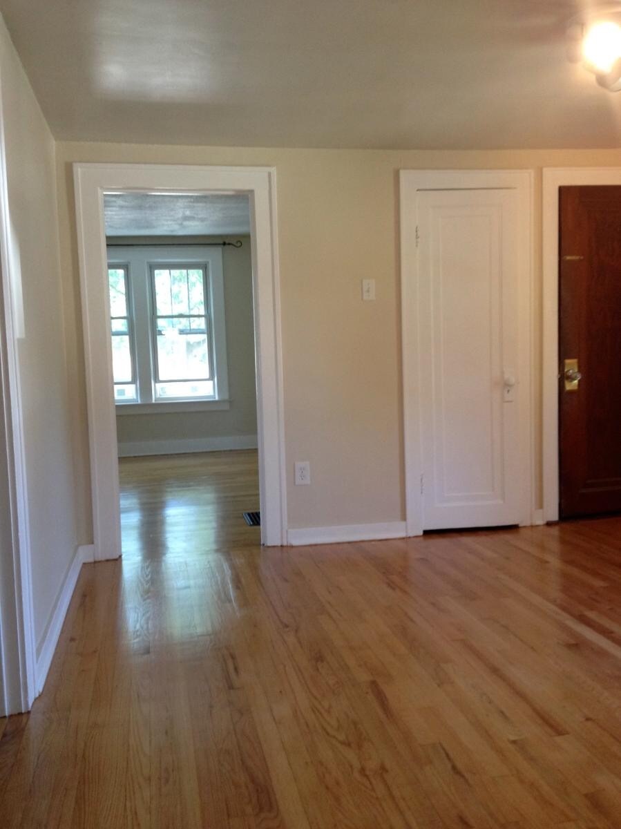 Building Photo - 1123 Midland Blvd