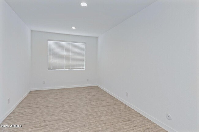 Building Photo - 12160 E Sereno Rd