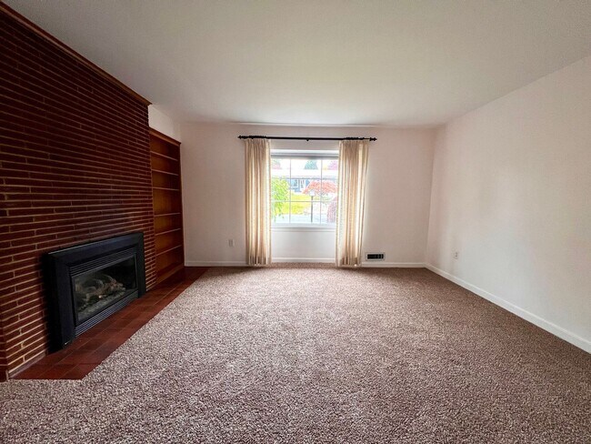 Building Photo - Non-Refundable & Security Deposit Total: $...