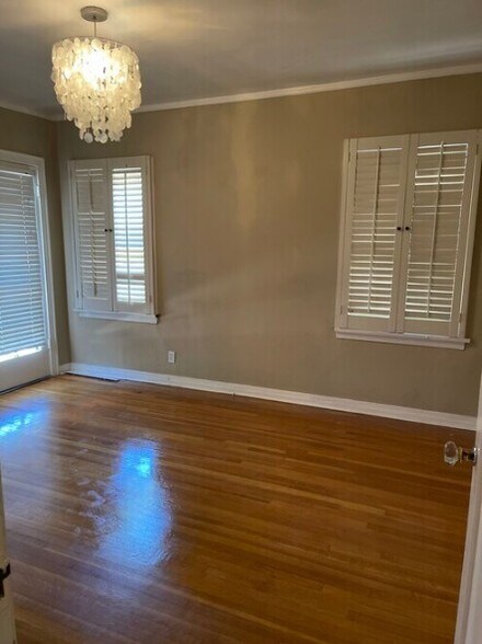 Second bedroom - 6331 Lindenhurst Ave