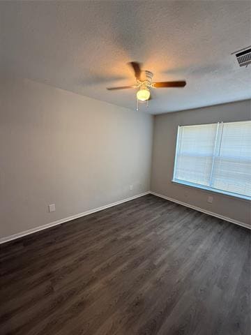 Building Photo - 530 Glen Cove St