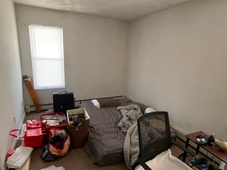 Building Photo - 58 Mansfield St