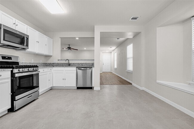 Building Photo - 29514 N Legends Bend Dr