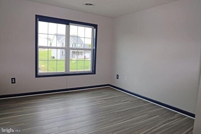 Building Photo - 307 Dinali Dr