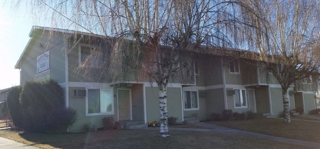 Primary Photo - Vista Park Village