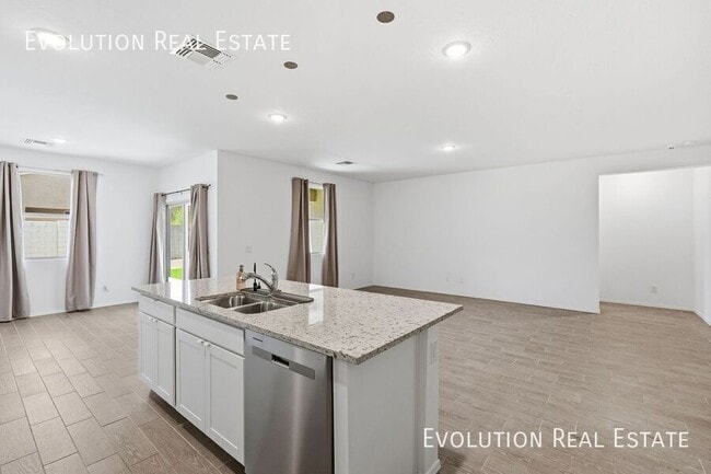 Building Photo - 11852 N Stanton Ct