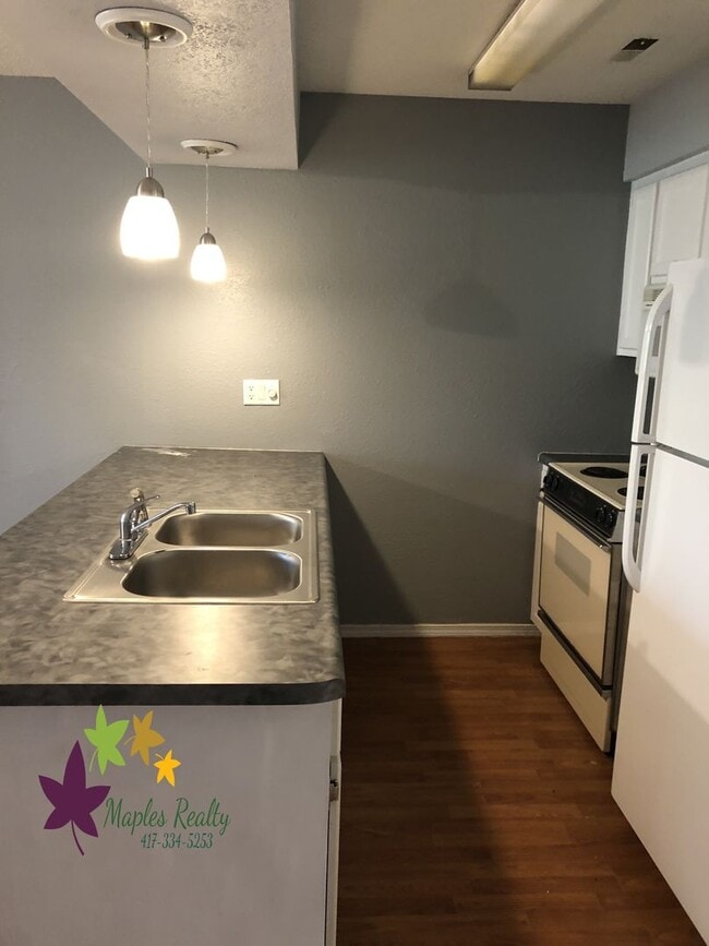 Building Photo - Live at Notch ESTATES- CLOSE TO SILVER DOLLAR CITY