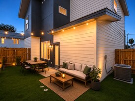 Building Photo - 343 Porter St