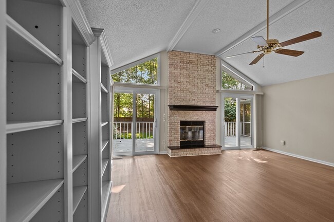 Building Photo - 103 Knollwood Ct