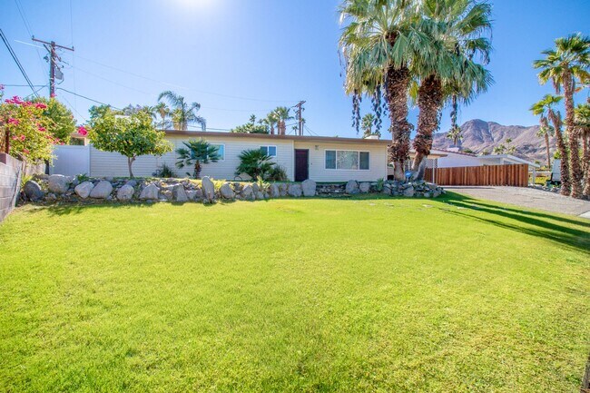 Building Photo - Spacious 2-Bedroom Home with Private Pool & Office In the Cove!