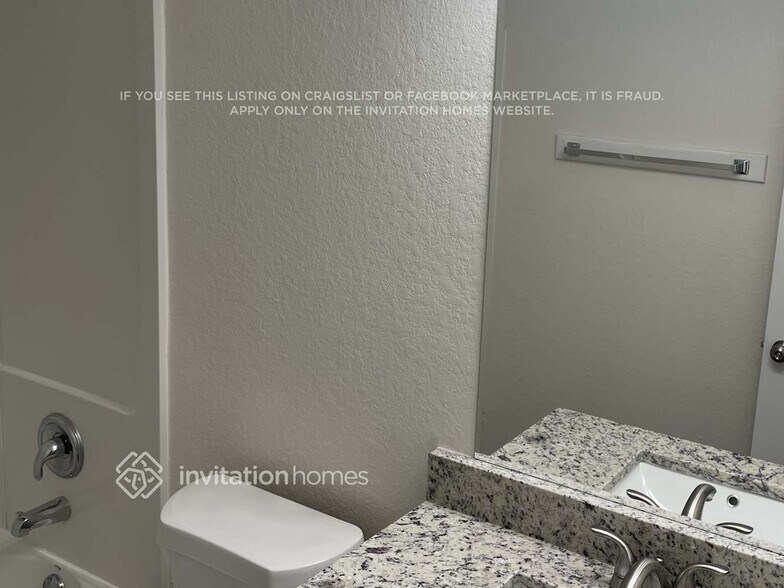 Building Photo - 9122 Prairie Trails Dr