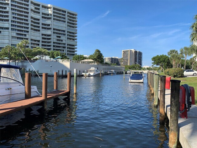 Building Photo - 4101 N Ocean Blvd