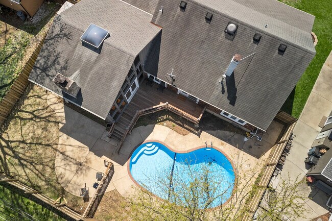 Building Photo - 5382 Kings Park Dr