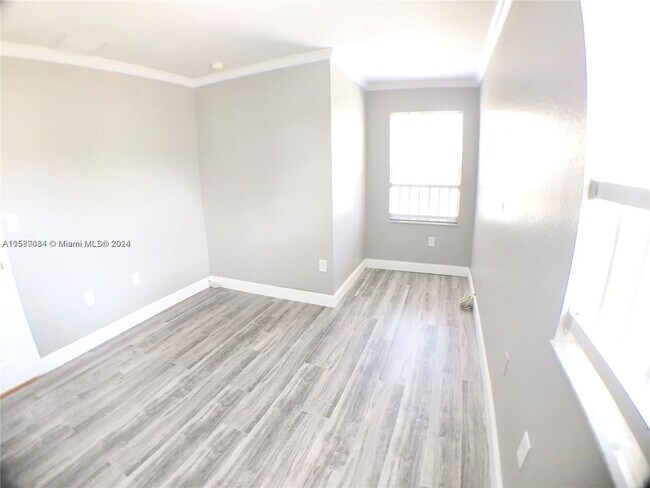 Building Photo - 12804 SW 31st St