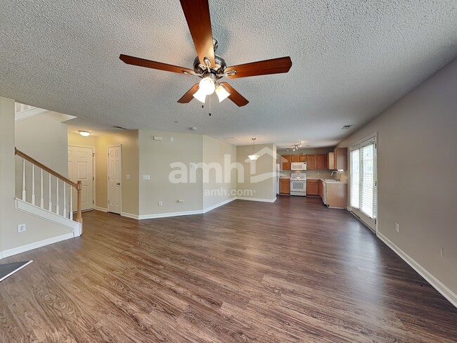 Building Photo - 1006 Fort Clapsop Ct