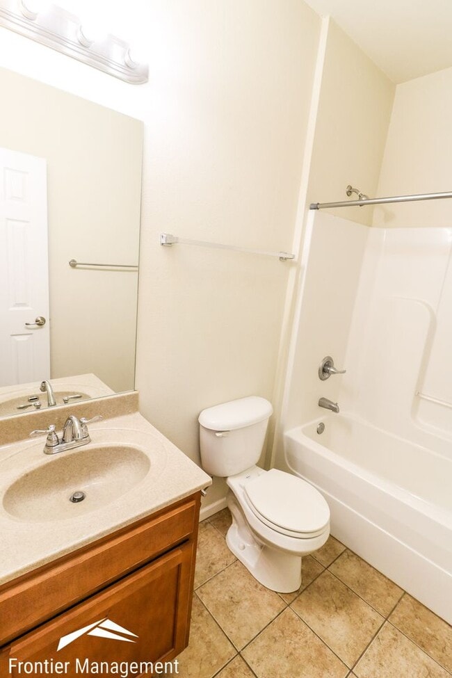 Building Photo - 1223 N 12th St