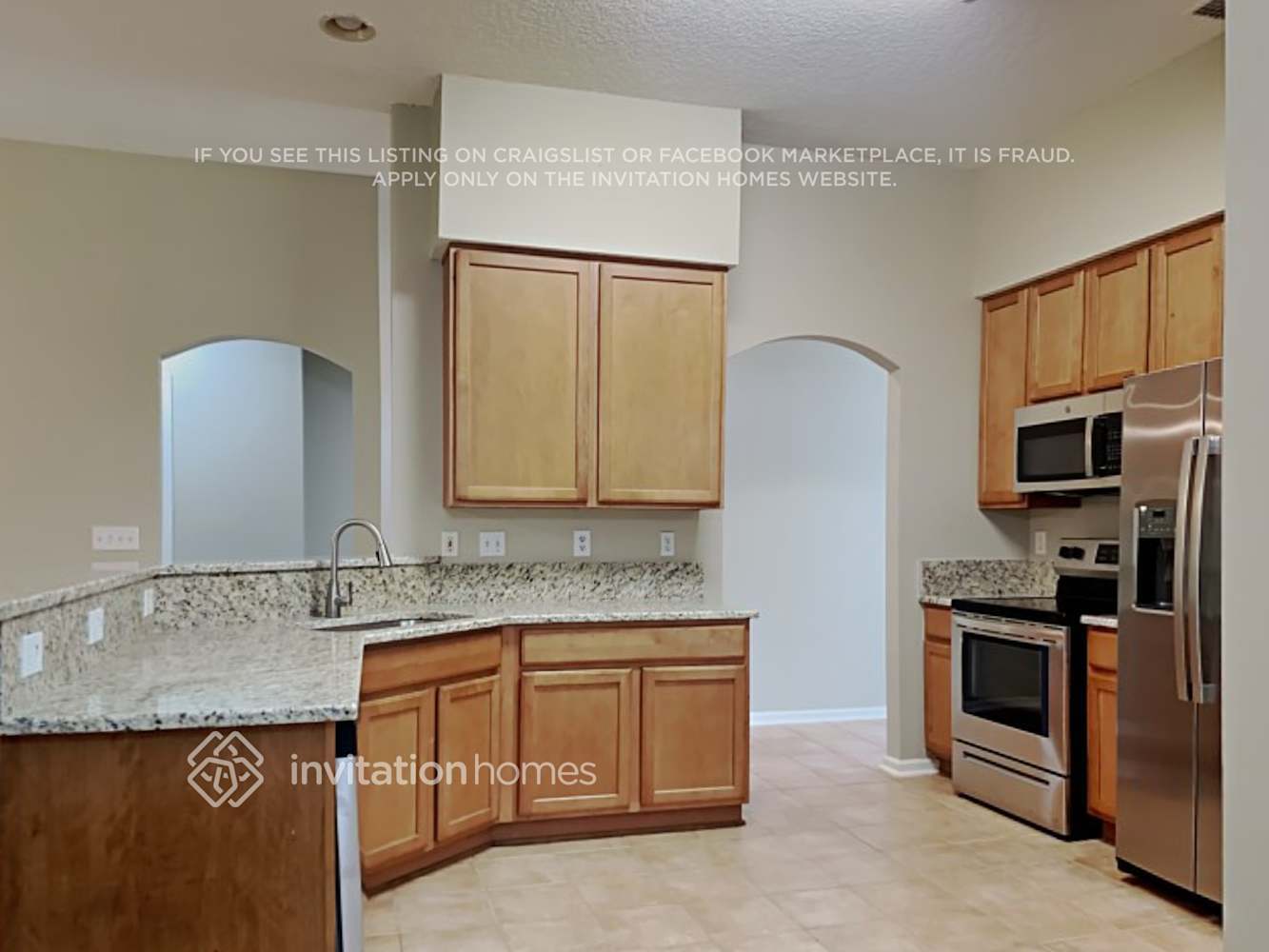 Building Photo - 1672 Northglen Cir