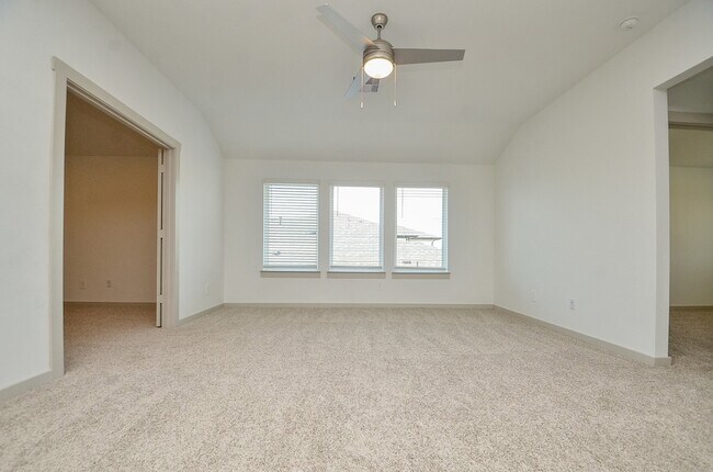 Building Photo - 29203 Pikes Peak Dr