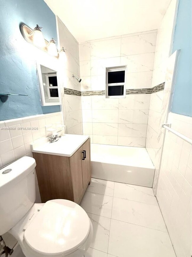 Building Photo - 209 NW 10th St