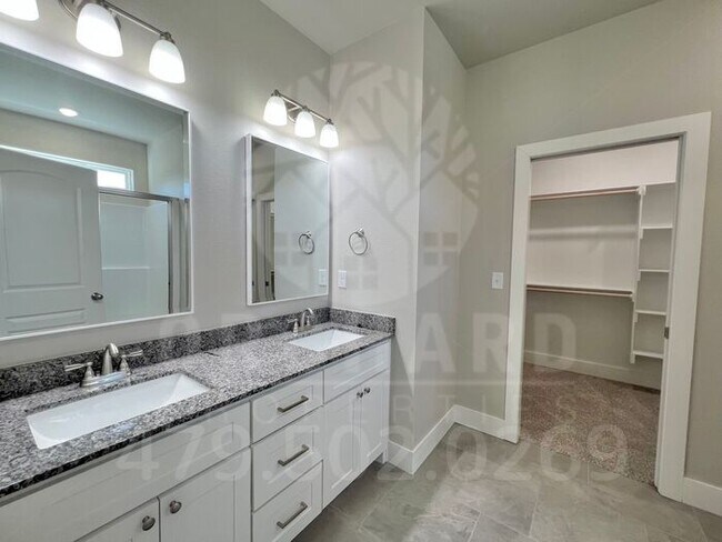 Building Photo - Single-Family Home- Bella Vista- Spacious Westley Plan