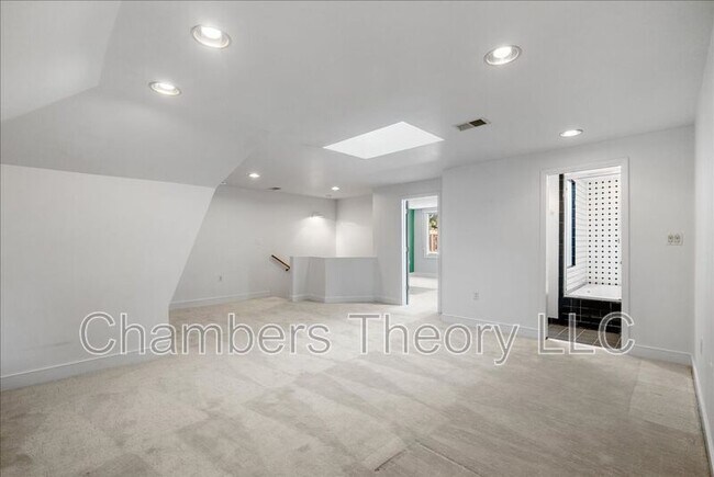 Building Photo - 2355 Ashmead Pl NW