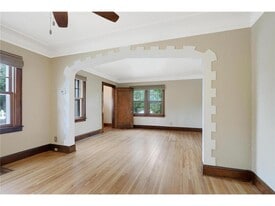 Building Photo - 2125 E 42nd St