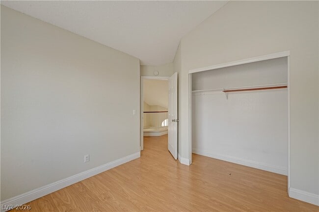 Building Photo - 2616 Camphor Tree St