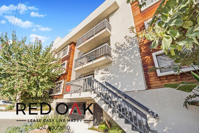 Building Photo - 1522 N Formosa Ave