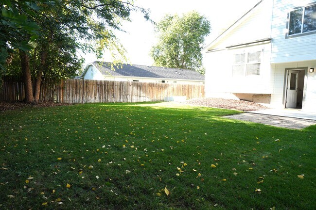 Building Photo - 7527 W Lamplighter St