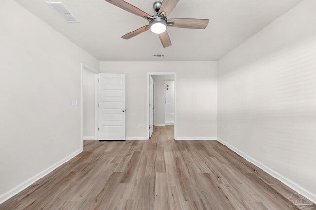 Building Photo - 5277 Peach Dr