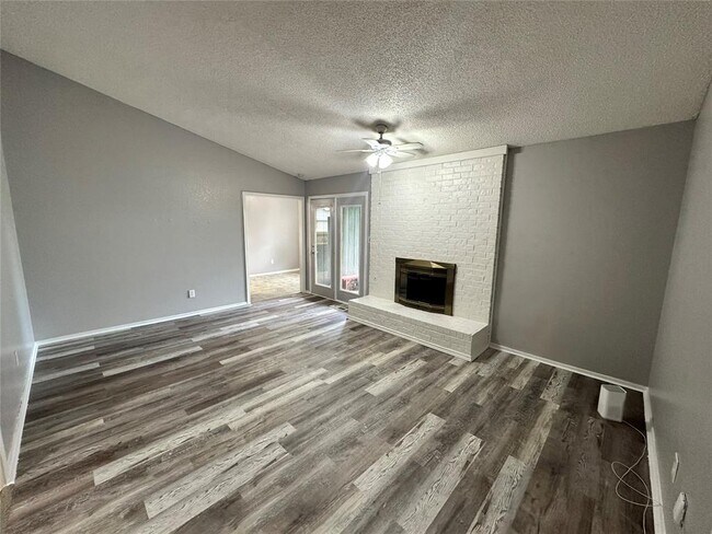 Building Photo - 3628 Peregrine Dr